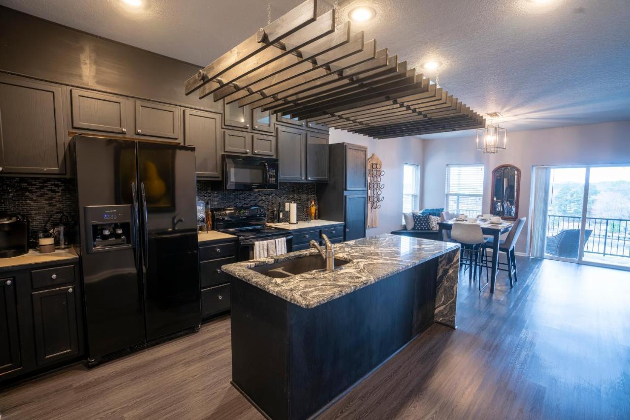 Brooklynn'S Bay, Elegant Lakefront Condo Retreat 핫스프링스 외부 사진
