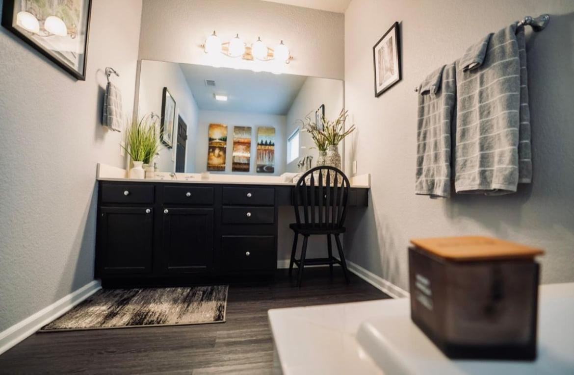 Brooklynn'S Bay, Elegant Lakefront Condo Retreat 핫스프링스 외부 사진