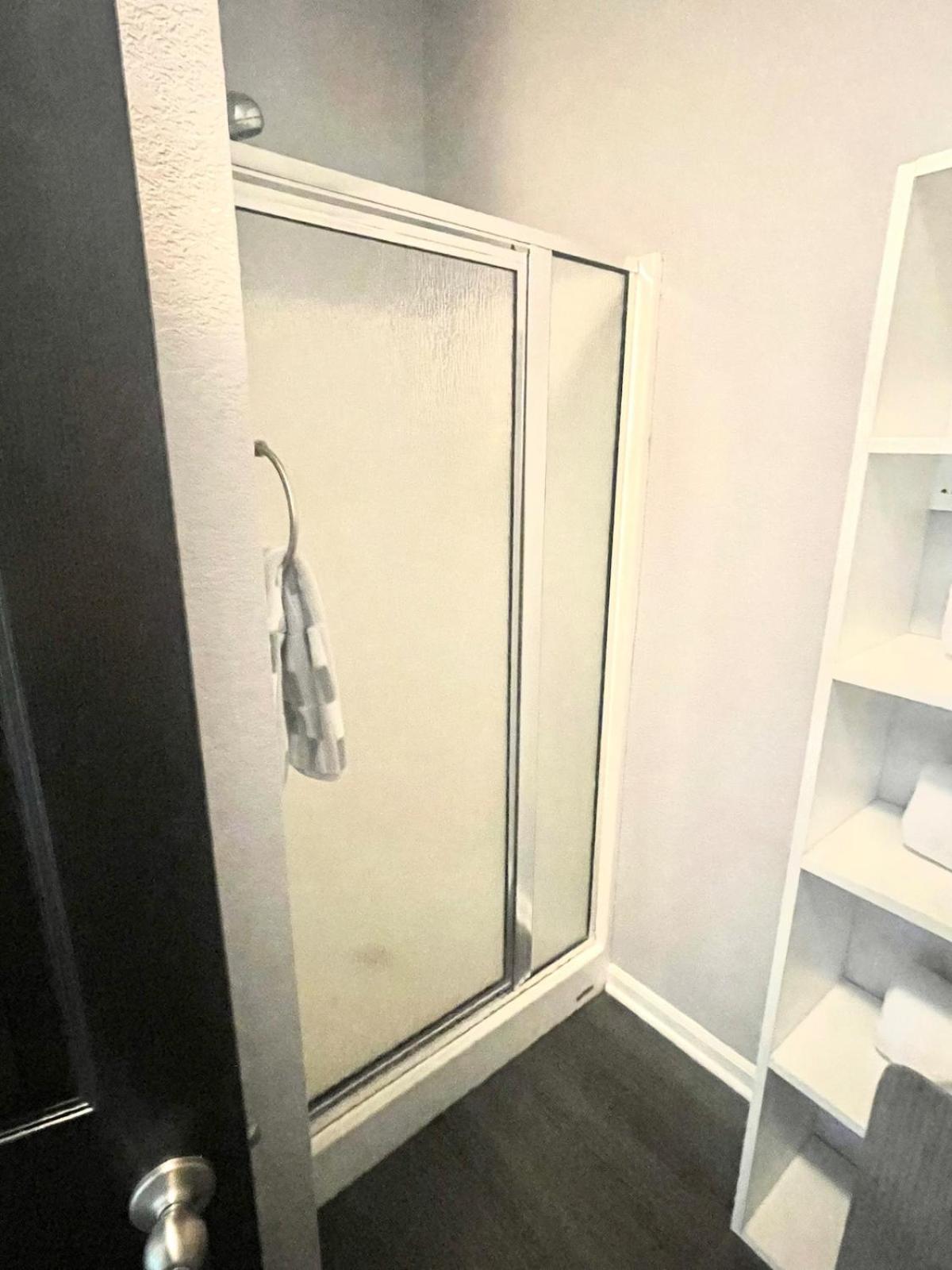 Brooklynn'S Bay, Elegant Lakefront Condo Retreat 핫스프링스 외부 사진