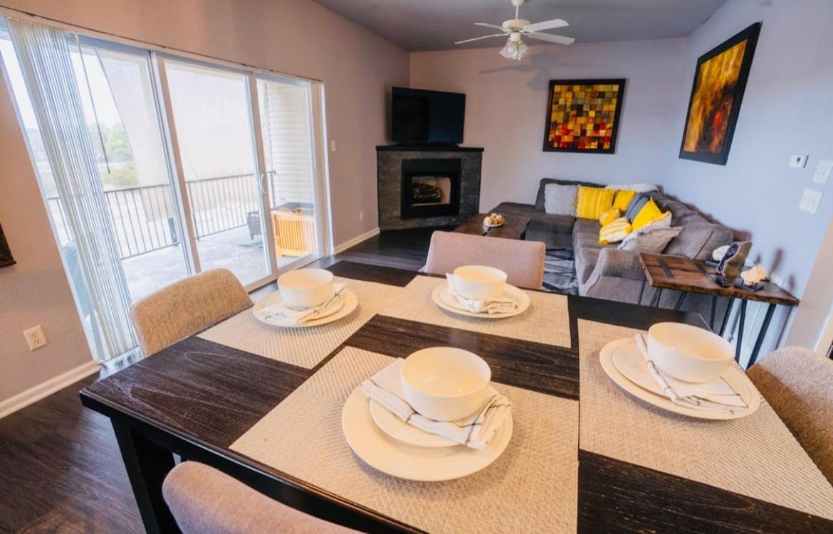 Brooklynn'S Bay, Elegant Lakefront Condo Retreat 핫스프링스 외부 사진