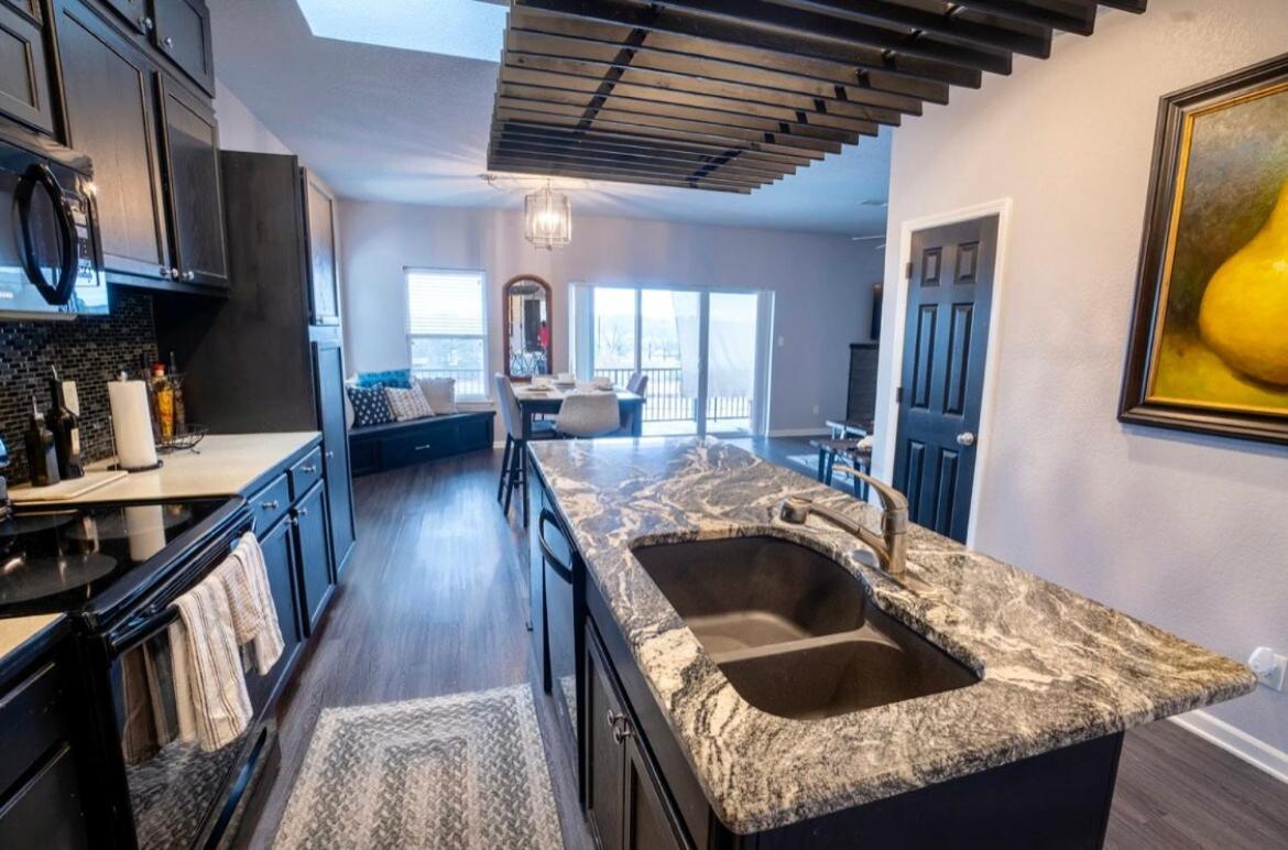 Brooklynn'S Bay, Elegant Lakefront Condo Retreat 핫스프링스 외부 사진